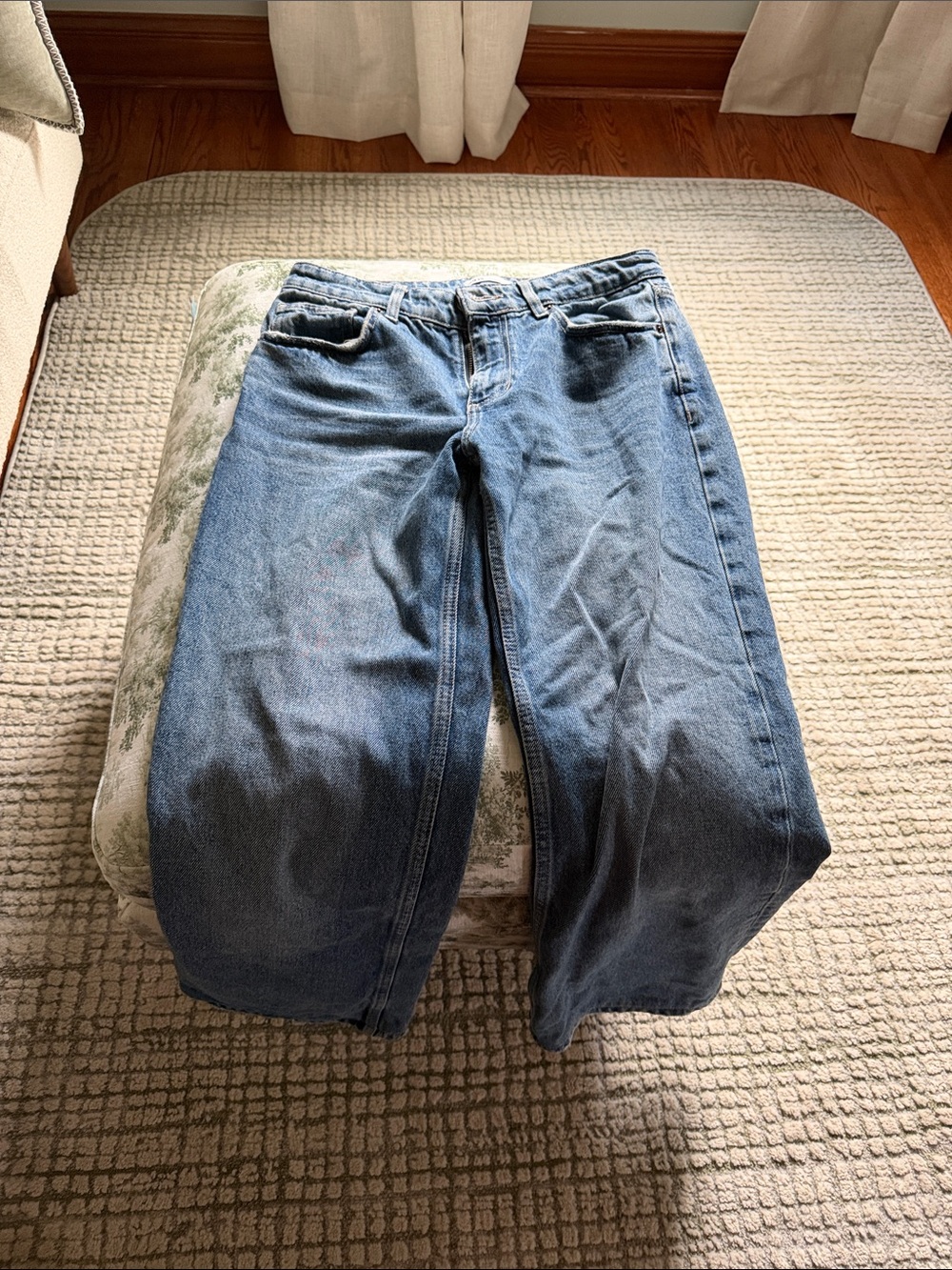 Zara mid rise jean